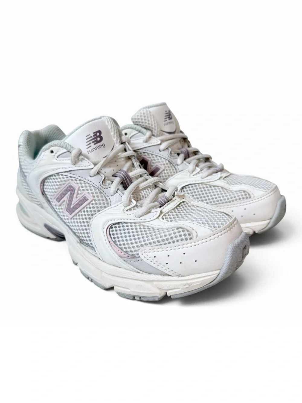 New Balance Women's White and Light Mauve Mesh Running Sneakers